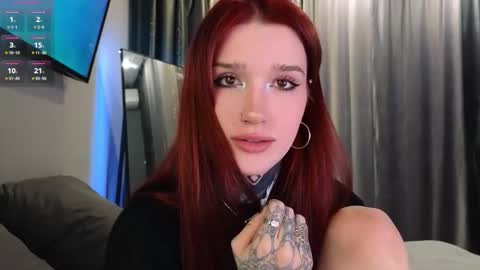 Snapshot of clarewoods chatting on 02.21.26 Sophie online show from 02.21.26