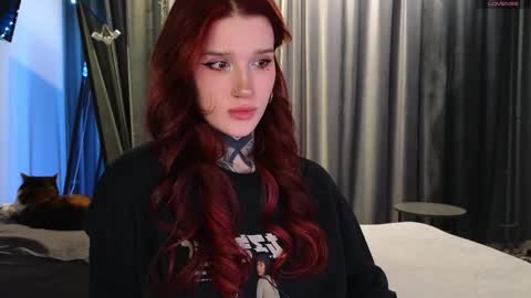 Snapshot of clarewoods chatting on 02.23.26 Sophie online show from 02.23.26