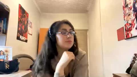 Snapshot of clarinegillmer chatting on 02.24.26 Karolina online show from 02.24.26