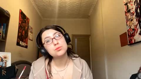 Snapshot of clarinegillmer chatting on 02.25.26 Karolina online show from 02.25.26