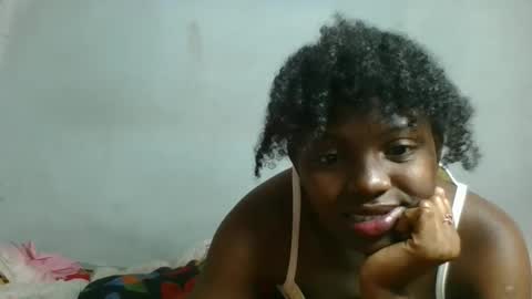 Snapshot of clarisse98 chatting on 10.17.25 clarisse98 online show from 10.17.25