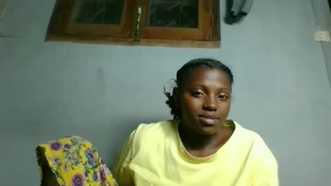 Snapshot of clarisse98 chatting on 10.18.25 clarisse98 online show from 10.18.25