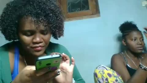 Snapshot of clarisse98 chatting on 10.28.25 clarisse98 online show from 10.28.25