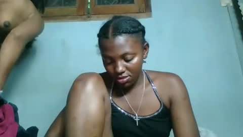 Snapshot of clarisse98 chatting on 10.29.25 clarisse98 online show from 10.29.25