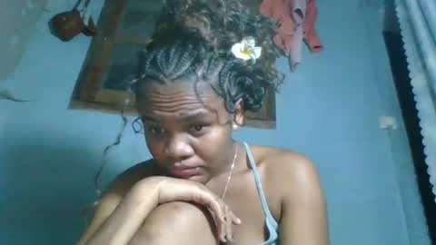 Snapshot of clarisse98 chatting on 11.08.25 clarisse98 online show from 11.08.25