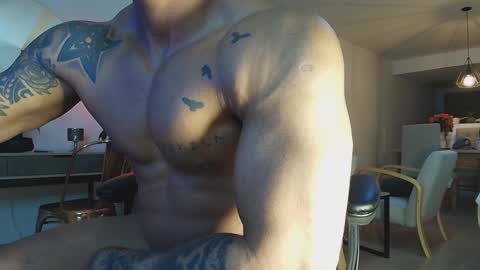 Snapshot of clark_strong chatting on 11.22.25 clark_strong online show from 11.22.25