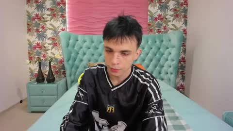 Clark online show from 04.04.26