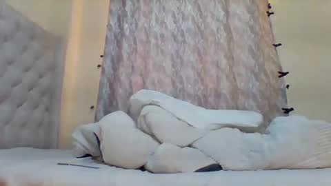 Snapshot of classic_carmen chatting on 05.01.26 carmen online show from 05.01.26
