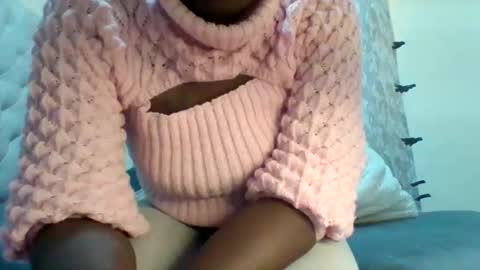Snapshot of classic_carmen chatting on 05.18.26 carmen online show from 05.18.26