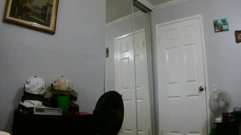 Claudia online show from 02.13.25