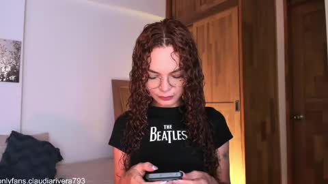 Snapshot of claudiarivera_1 chatting on 05.19.26 Claudia Rivera online show from 05.19.26