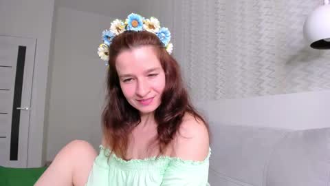 Snapshot of clearangel chatting on 03.10.25 clearangel online show from 03.10.25