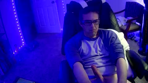 Snapshot of cleigm841 chatting on 11.12.25 RichDahtCom online show from 11.12.25