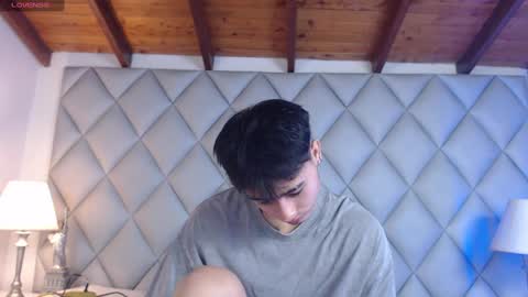 Snapshot of clement_reyes chatting on 10.26.25 clement_reyes online show from 10.26.25