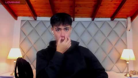 Snapshot of clement_reyes chatting on 11.29.25 clement_reyes online show from 11.29.25