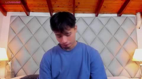 Snapshot of clement_reyes chatting on 12.04.25 clement_reyes online show from 12.04.25