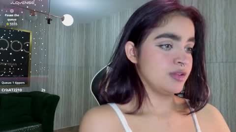 Snapshot of clementine_t chatting on 09.13.25 Clementine online show from 09.13.25