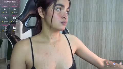 Snapshot of clementine_t chatting on 09.19.25 Clementine online show from 09.19.25