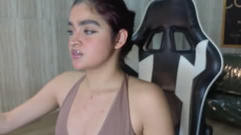 Snapshot of clementine_t chatting on 09.20.25 Clementine online show from 09.20.25