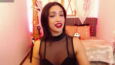 Snapshot of cleo_fox chatting on 11.24.25 Cleo online show from 11.24.25