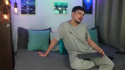 Girl Juliana and Federico online show from 11.10.25