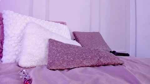 Snapshot of cleojhonson chatting on 01.29.25 . Cleo Jhonson . online show from 01.29.25