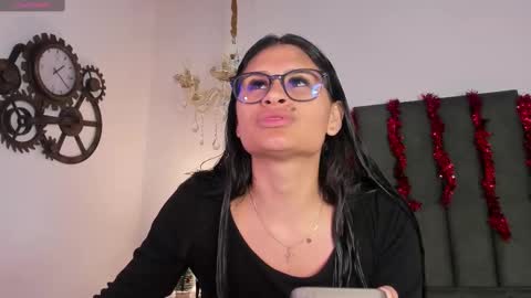 Snapshot of cleopatraa1 chatting on 11.23.25 Cleopatra online show from 11.23.25