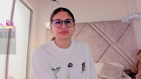 Snapshot of cleopatraa1 chatting on 11.30.25 Cleopatra online show from 11.30.25