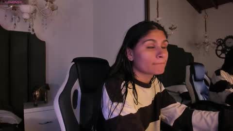 Snapshot of cleopatraa1 chatting on 01.12.26 Cleopatra online show from 01.12.26