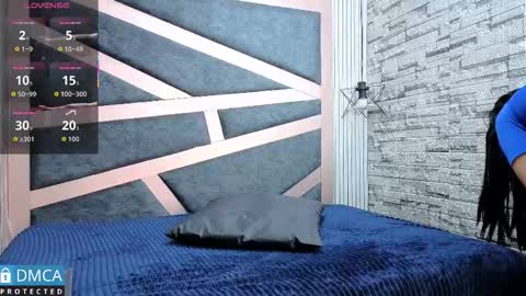 Clhoe online show from 12.01.25