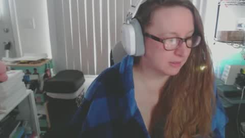 Snapshot of climaxfairy chatting on 02.12.25 Kate online show from 02.12.25