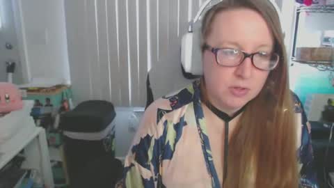 Snapshot of climaxfairy chatting on 02.14.25 Kate online show from 02.14.25