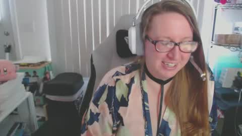 Snapshot of climaxfairy chatting on 02.14.25 Kate online show from 02.14.25