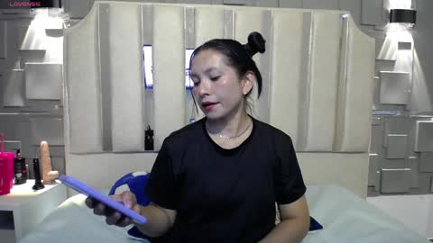 Cloe online show from 04.13.26