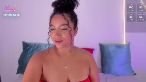 Snapshot of cloe_25 chatting on 02.11.26 cloe_25 online show from 02.11.26