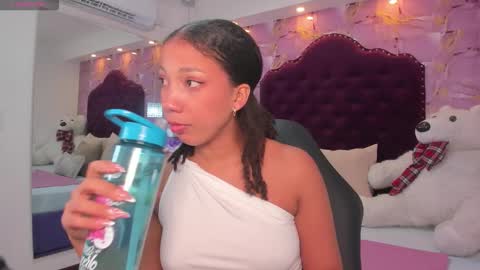 Cloe 555 online show from 10.28.25