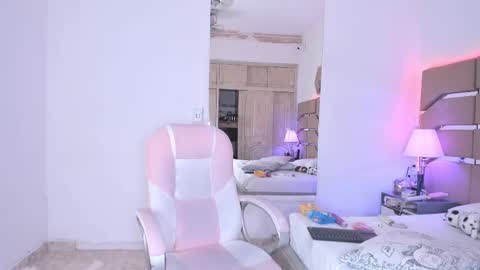 Snapshot of cloe_cifuentes chatting on 02.09.25 Cloe Online de 600 a 1400 online show from 02.09.25
