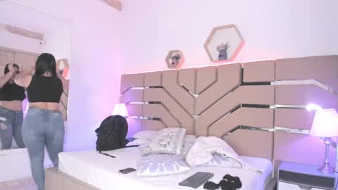 Snapshot of cloe_cifuentes chatting on 03.02.25 Cloe Online de 600 a 1400 online show from 03.02.25