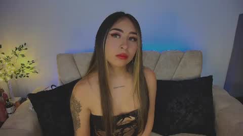 cloe_martinezz_ online show from 07.23.26