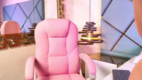 Cloe  online show from 10.01.25