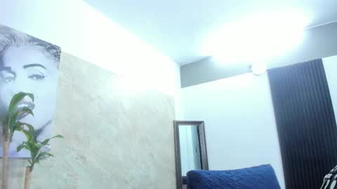 Snapshot of cloee_rabbyt chatting on 11.20.25 CLOE online show from 11.20.25