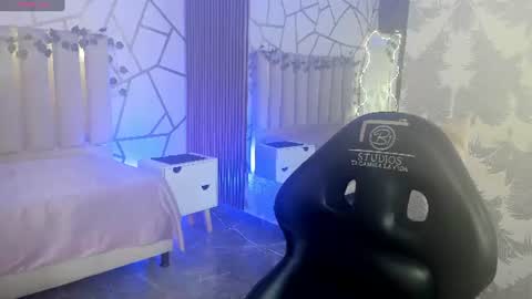 cloee_tay1 online show from 06.19.26
