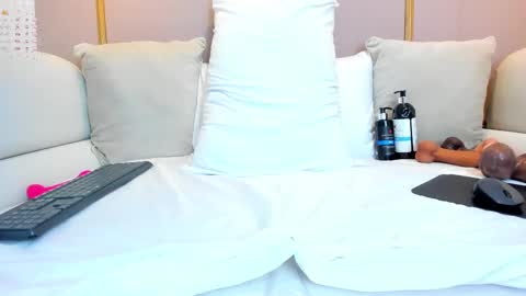 Snapshot of cloehap chatting on 02.12.25 Cloe online show from 02.12.25