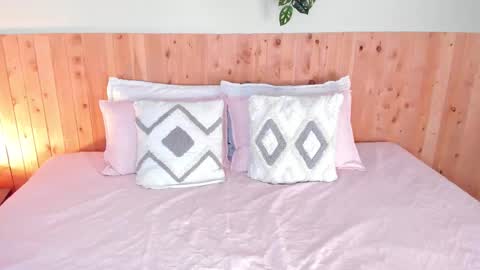 Chloe Smith online show from 02.06.26