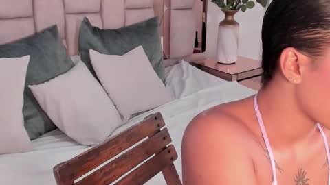 Snapshot of cloemorwen chatting on 12.02.25 Cloe online show from 12.02.25