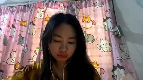 Mikki online show from 04.23.26