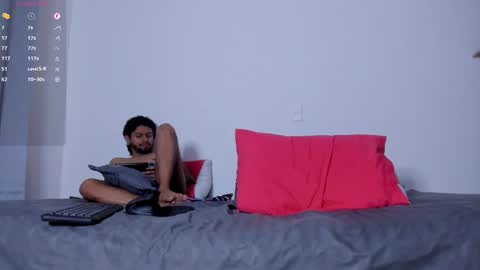 Snapshot of cloudy_pigdude chatting on 02.19.25 CRISTIAN online show from 02.19.25