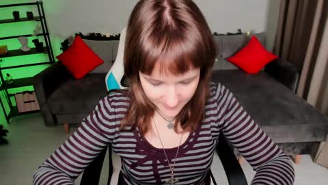  Clover  follow me  online show from 01.07.25