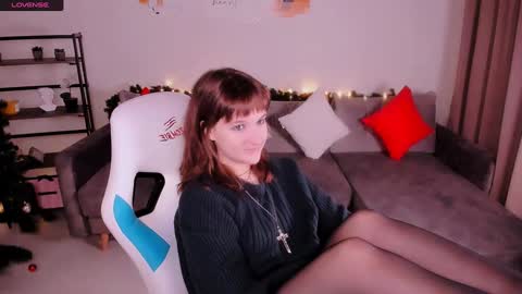  Clover  follow me  online show from 01.09.25