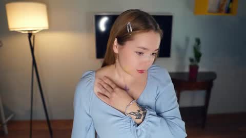 Hi everybody Im Lily Today is my first day here Lets get acquainted online show from 12.17.24